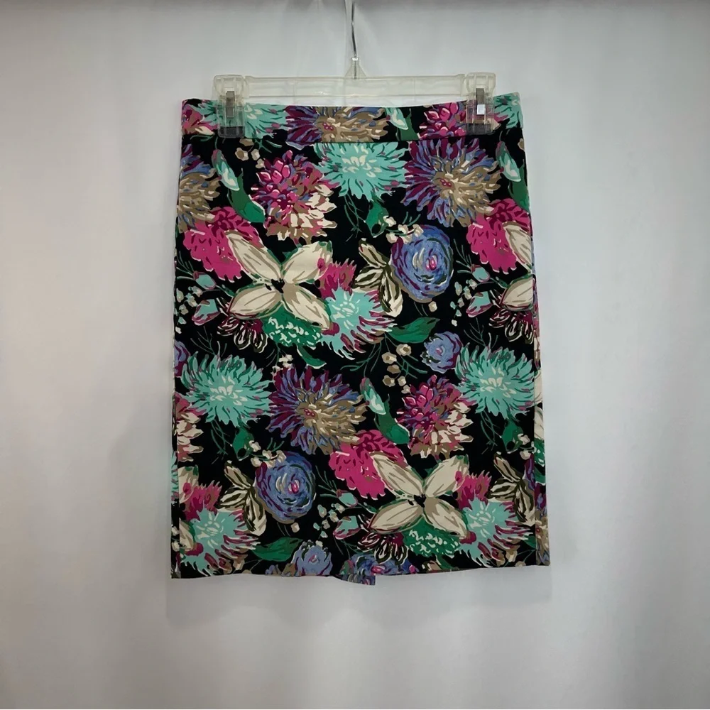 Floral Women's Skirt - Multicolor
